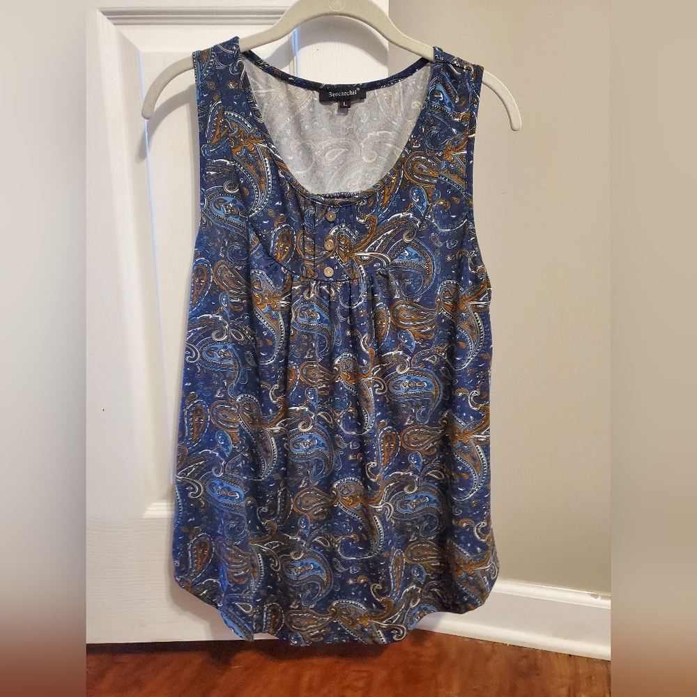 Beecarchil Blue Tank, large